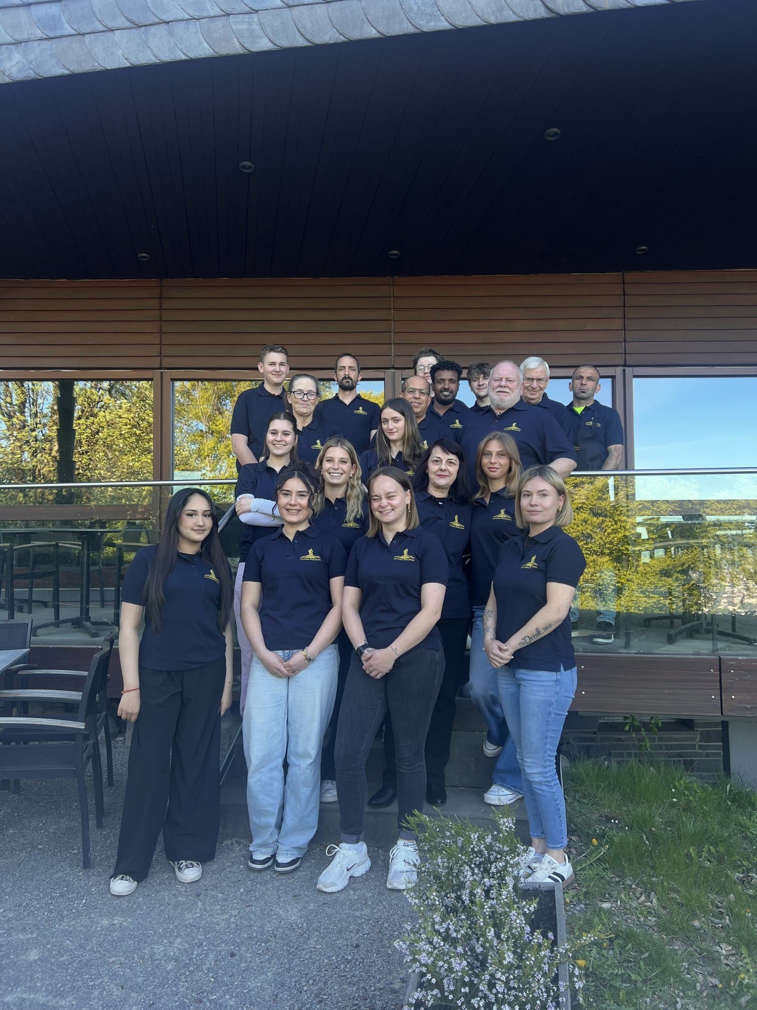 Team Herkules Panorama — Service, Küche und Bankett.